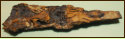 Die mineralisierten Holzreste von Messergriffen sind so schlecht erhalten, dass eine genauere Bestimmung als Laubholz nicht mglich ist